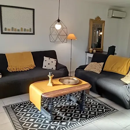 Aberou A L' Oree Du Bois Casa de Férias